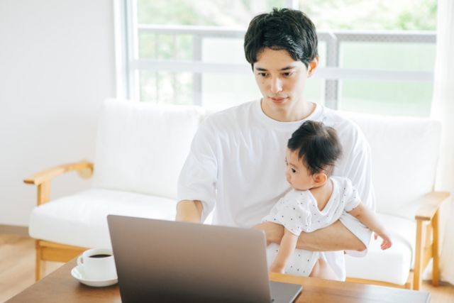 助産師に新生児の育児相談オンライン